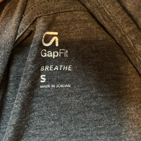 Gap Fit Pullover - Picture 4 of 4